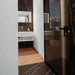 Meta Historic Living מלון דירות בולצאנו