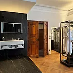 Meta Historic Living Lägenhetshotell 4*