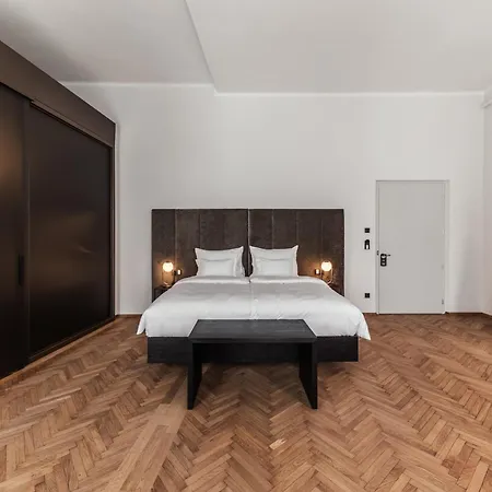 Meta Historic Living Lejlighedshotel 4*