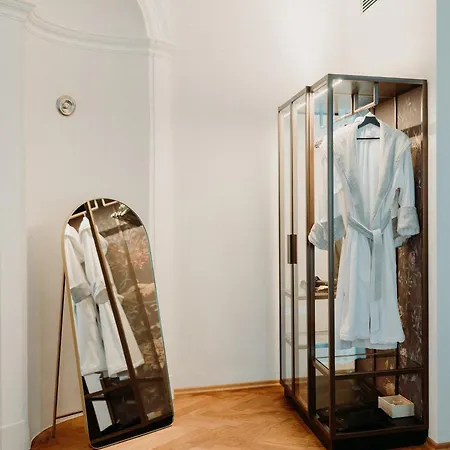 Meta Historic Living Appart hôtel *