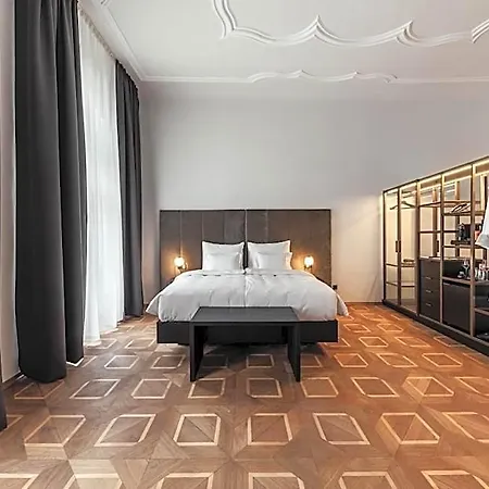 Meta Historic Living 4* Bozen