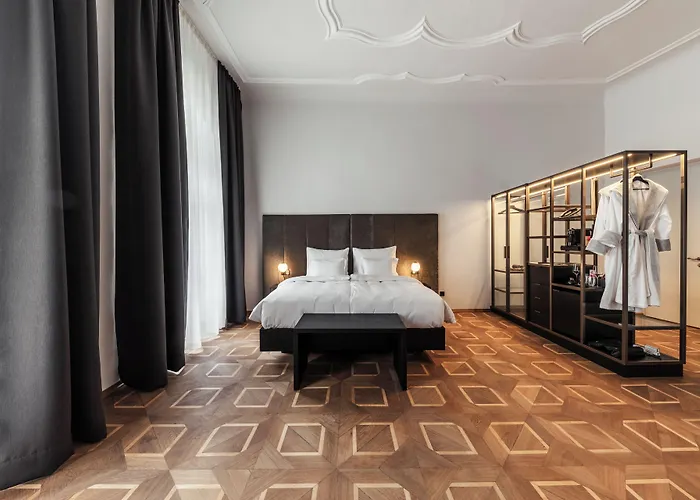 Meta Historic Living Aparthotel 4*